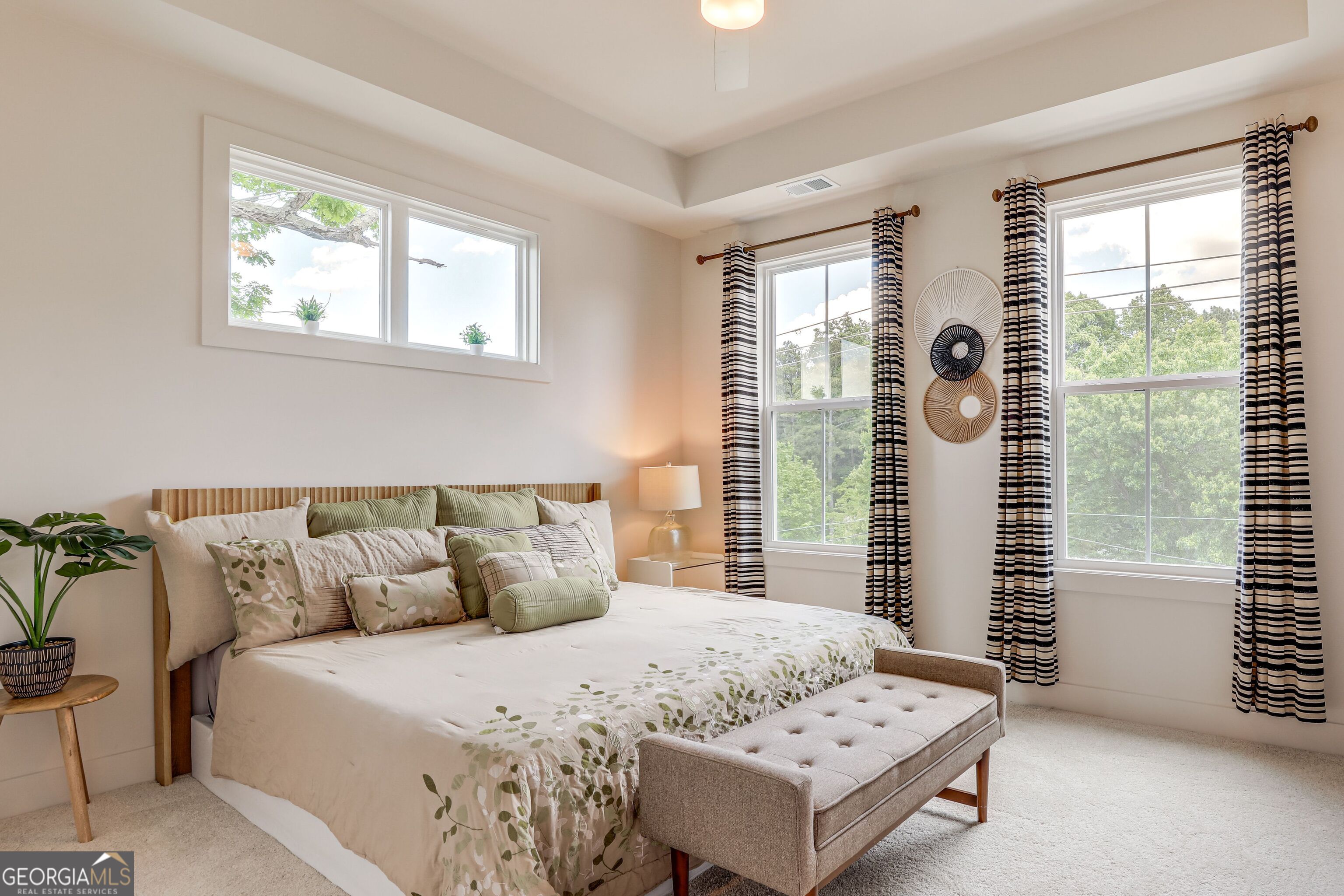 1390 Cozy Circle Property Photo 5