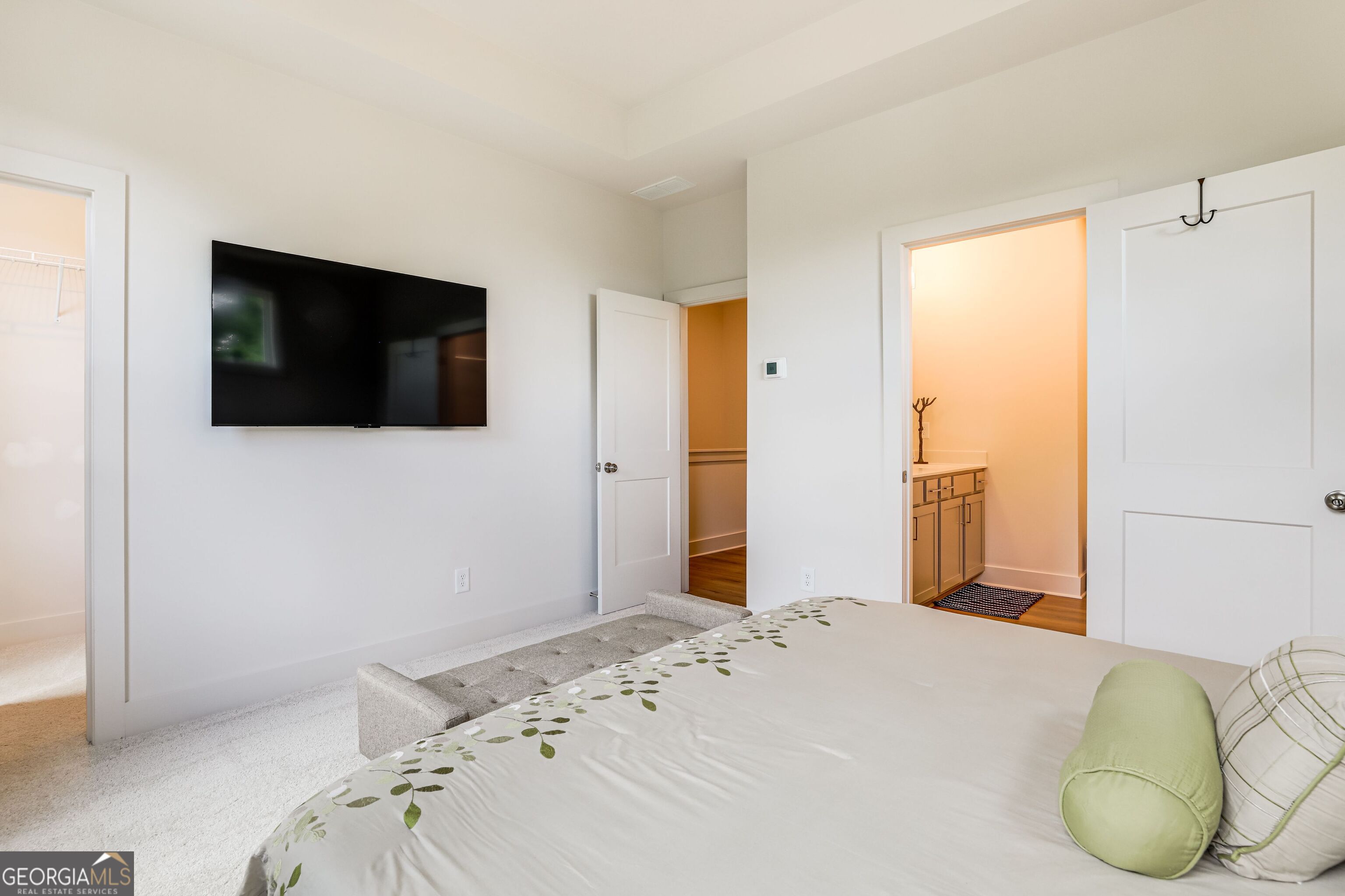 1390 Cozy Circle Property Photo 6