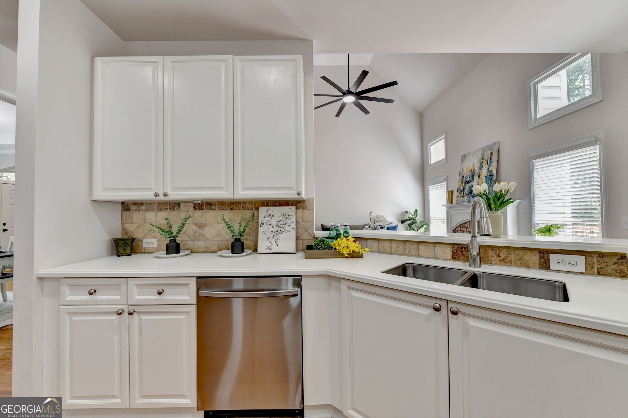 455 Hillcrest View Drive Property Photo 12
