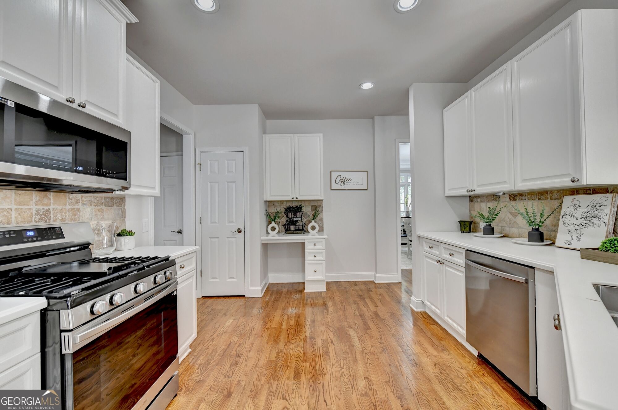 455 Hillcrest View Drive Property Photo 14