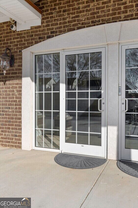 360 Racetrack Road Property Photo 6