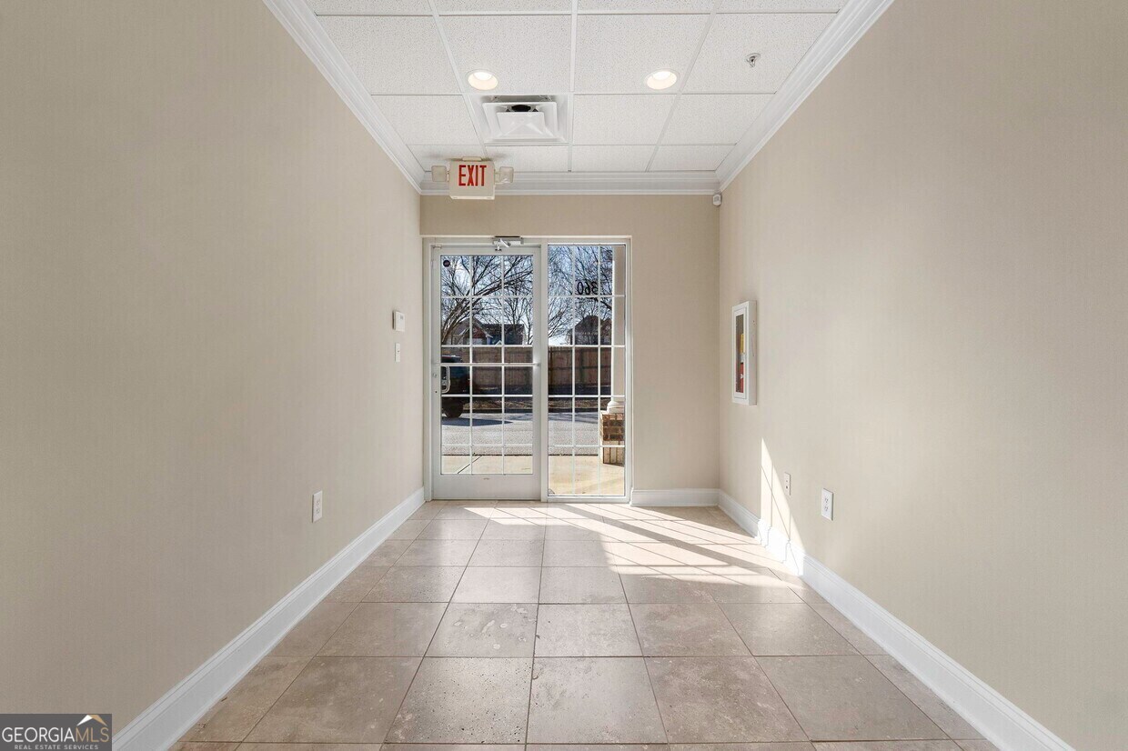 360 Racetrack Road Property Photo 7
