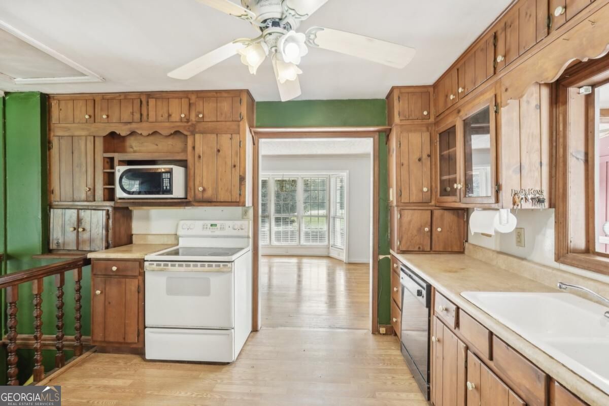 9782 Highway 166 Property Photo 4