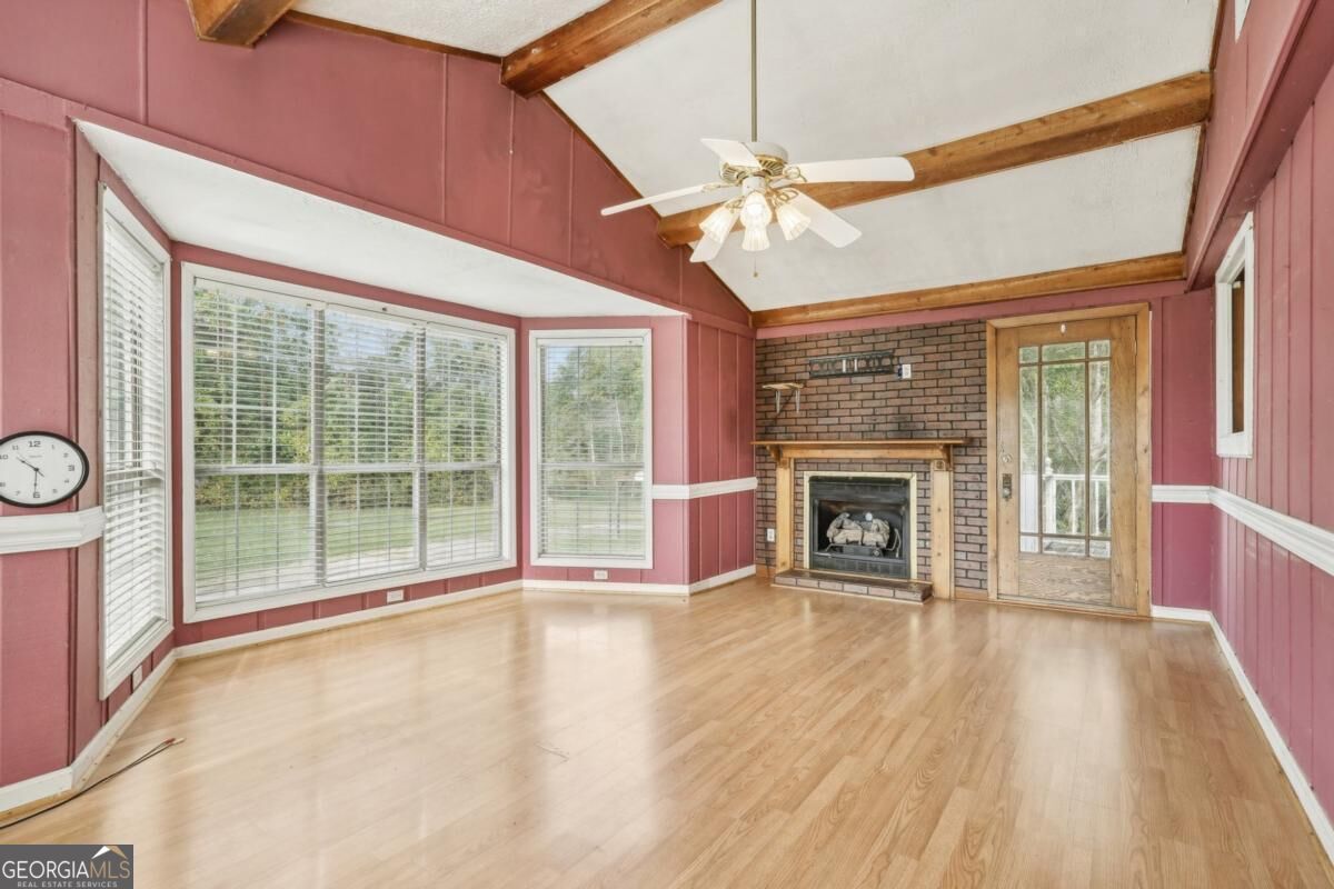 9782 Highway 166 Property Photo 5
