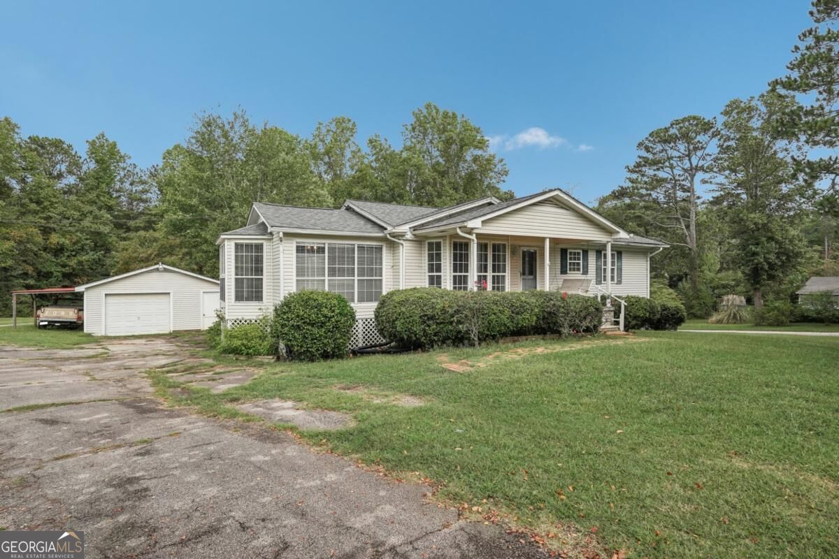 9782 Highway 166 Property Photo 8