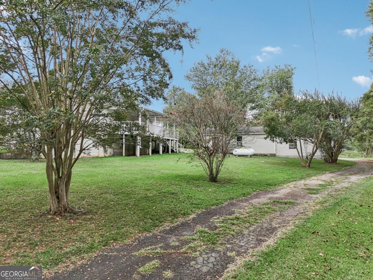9782 Highway 166 Property Photo 11