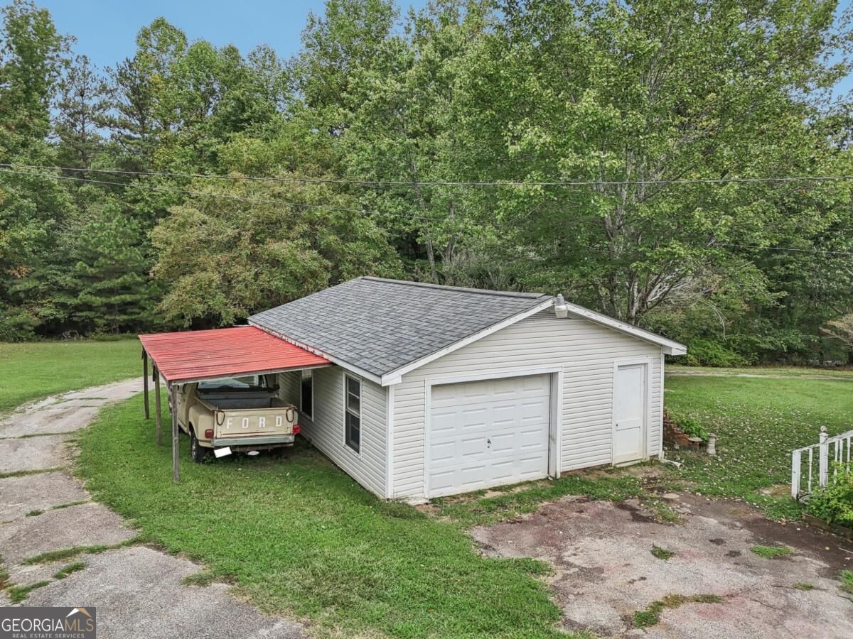 9782 Highway 166 Property Photo 13