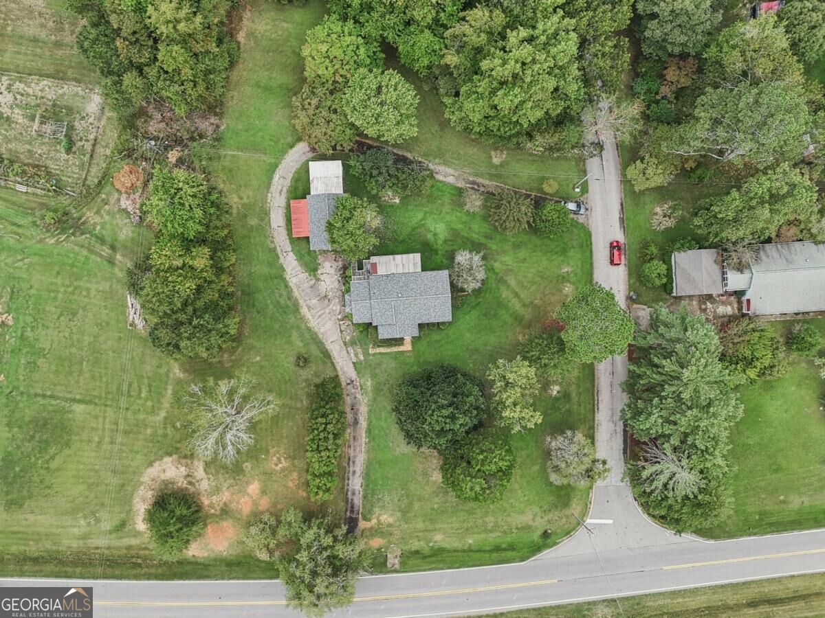 9782 Highway 166 Property Photo 18