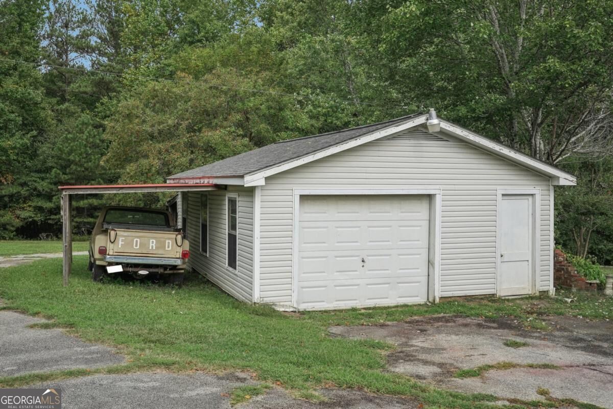 9782 Highway 166 Property Photo 43