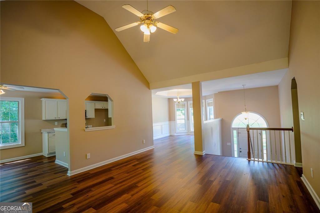 4340 Mapleton Way Property Photo 4