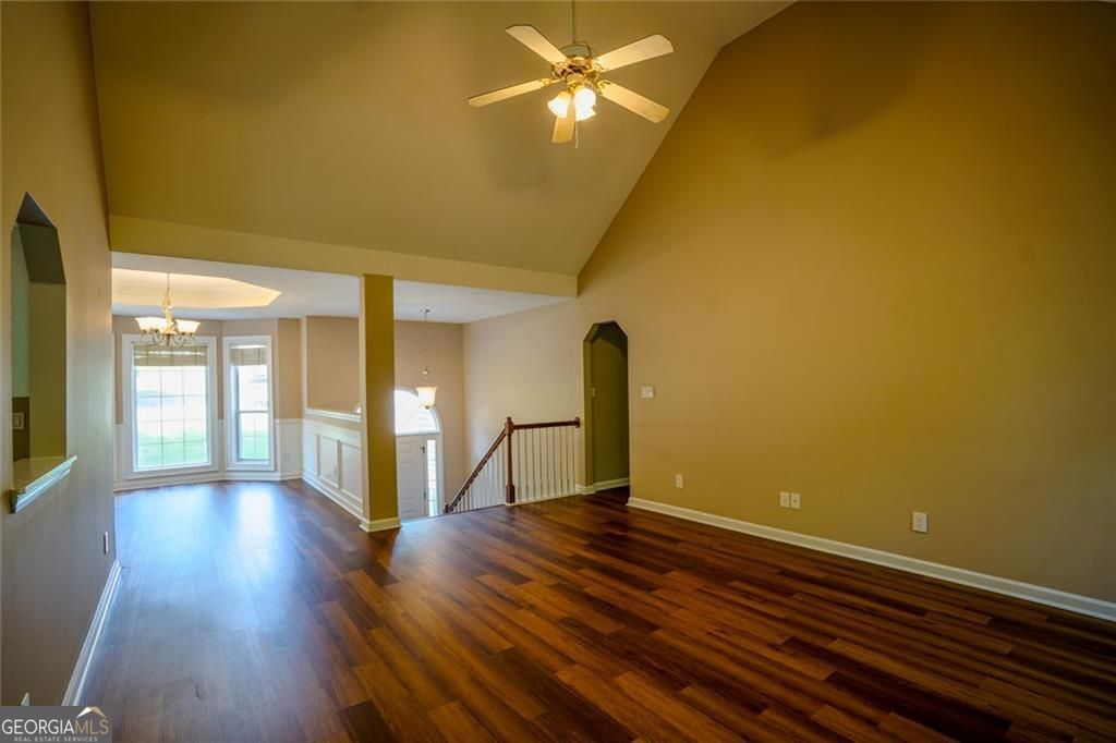 4340 Mapleton Way Property Photo 12