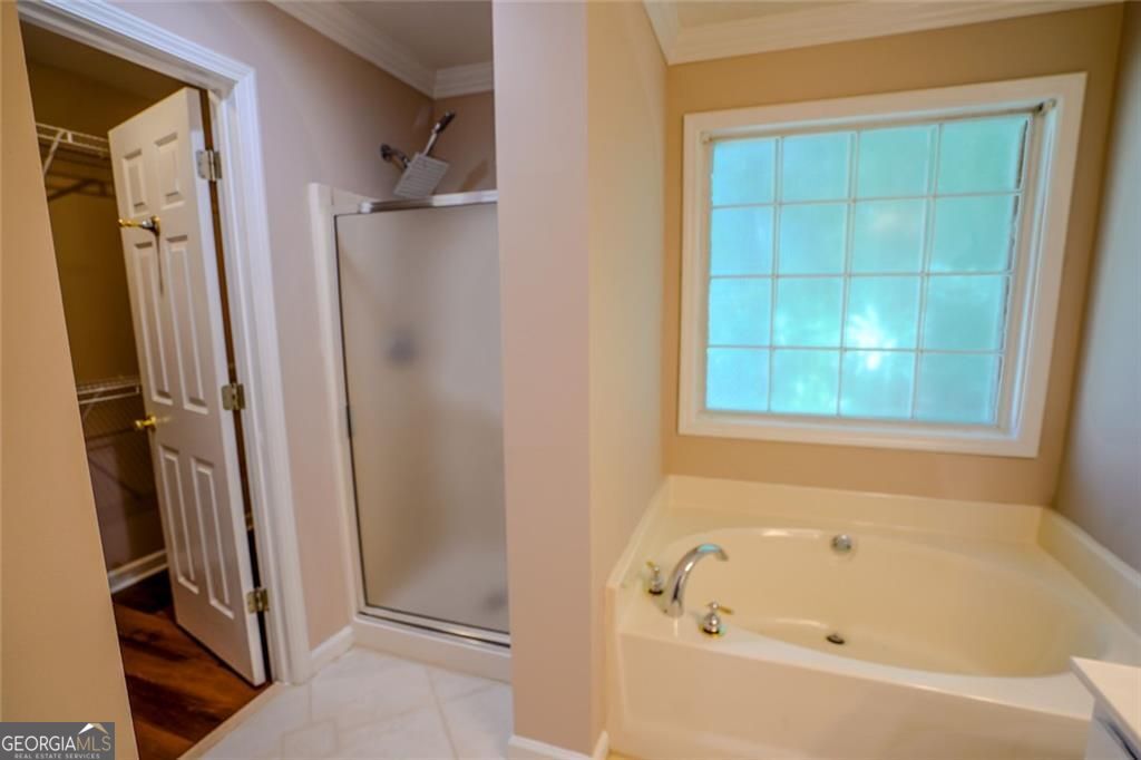 4340 Mapleton Way Property Photo 17