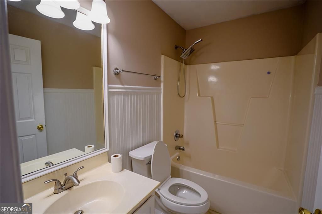 4340 Mapleton Way Property Photo 21