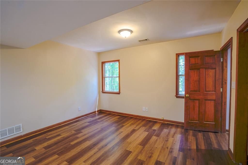 4340 Mapleton Way Property Photo 27