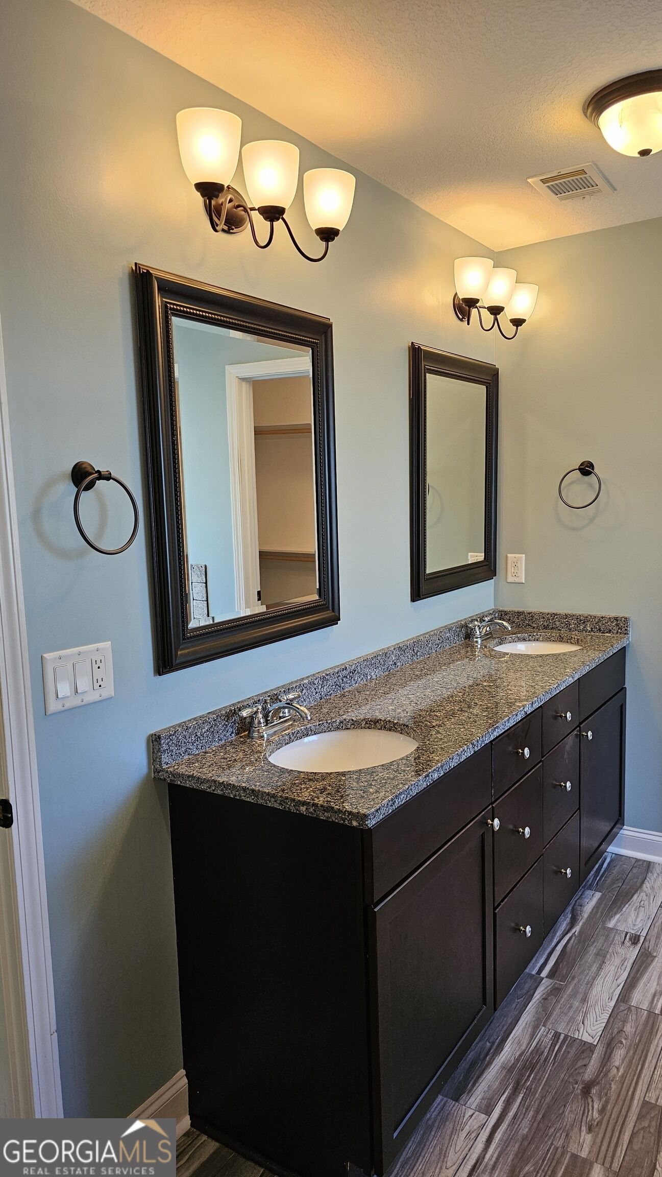304 Durgin Drive Property Photo 14