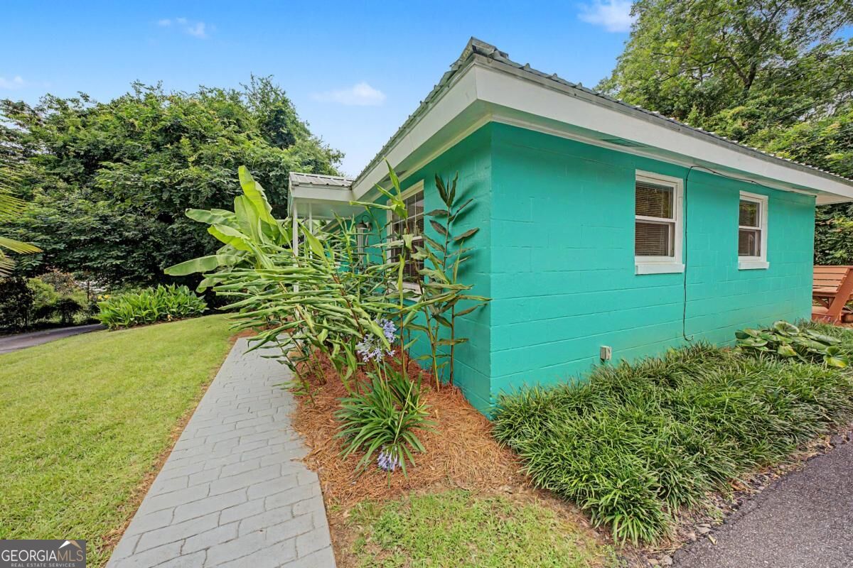 559 Pulaski Street Property Photo 21