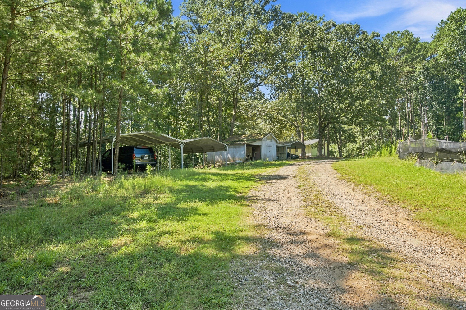 556 Auburn Road Property Photo 4