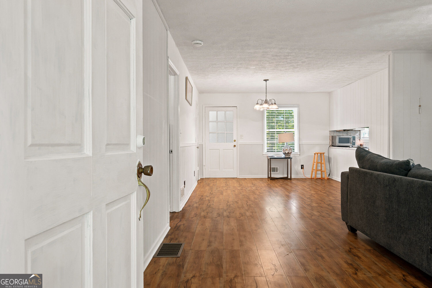 556 Auburn Road Property Photo 7