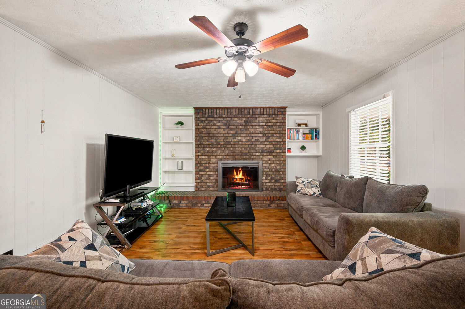 556 Auburn Road Property Photo 9