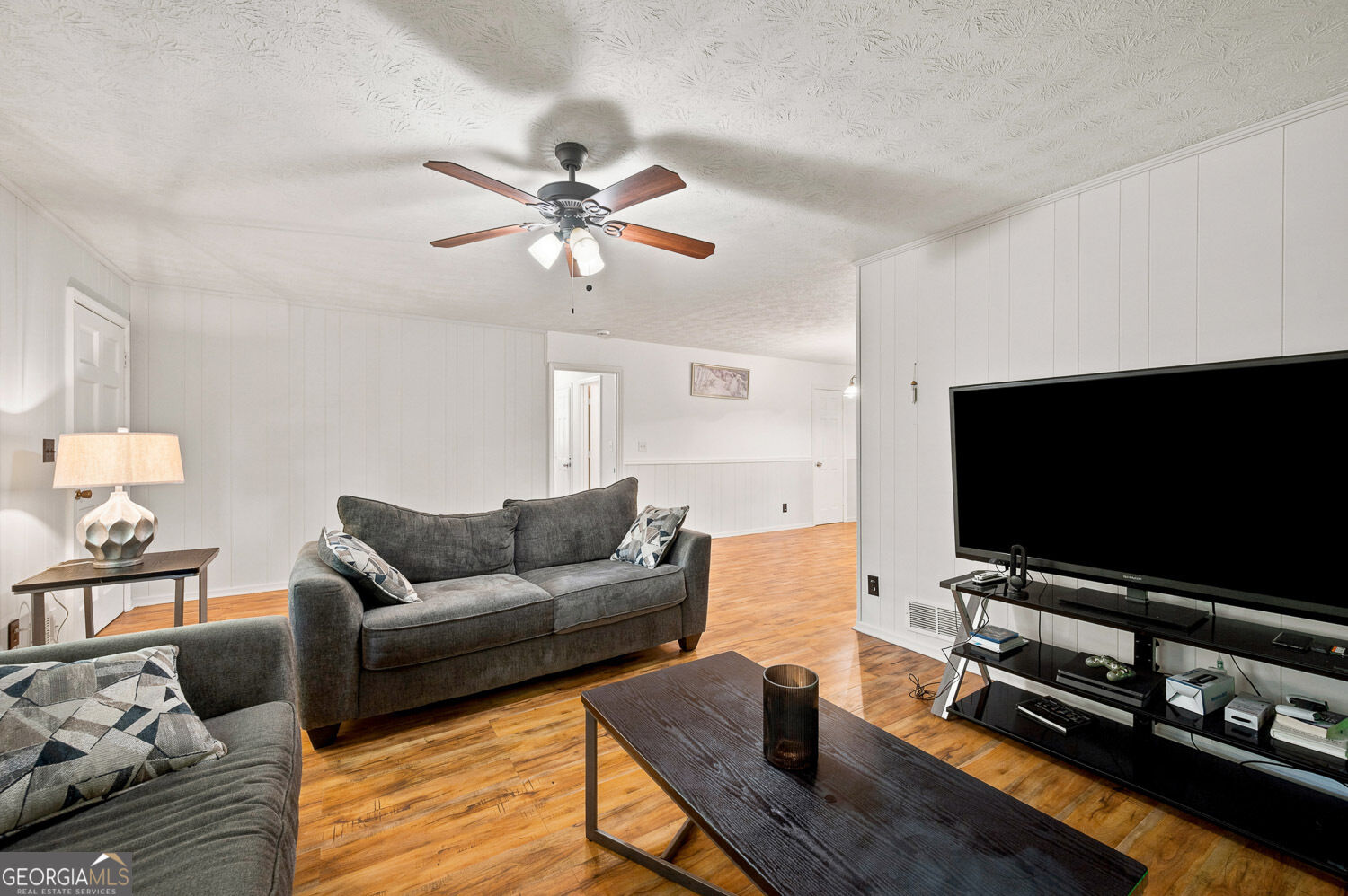 556 Auburn Road Property Photo 10
