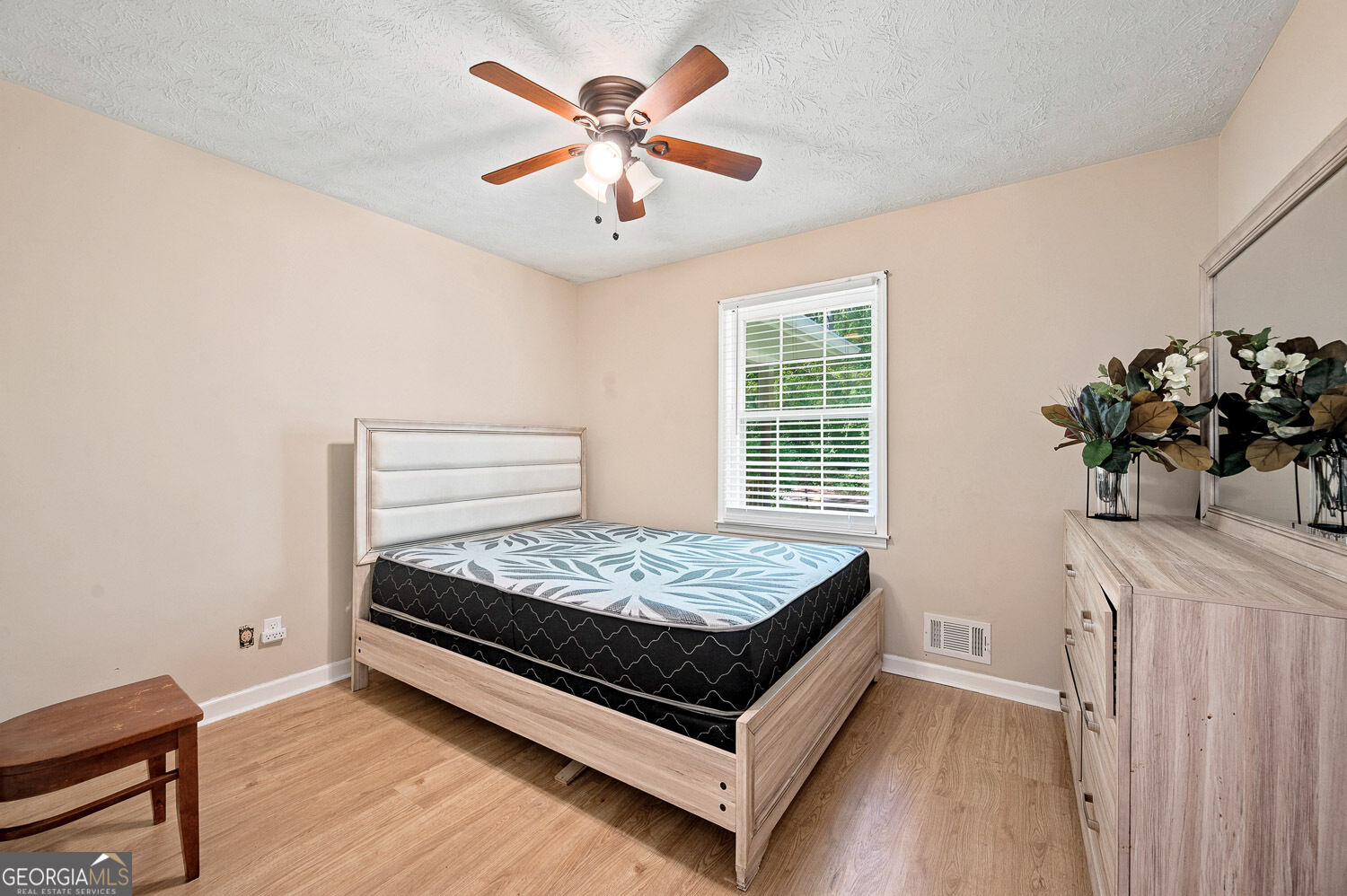 556 Auburn Road Property Photo 22