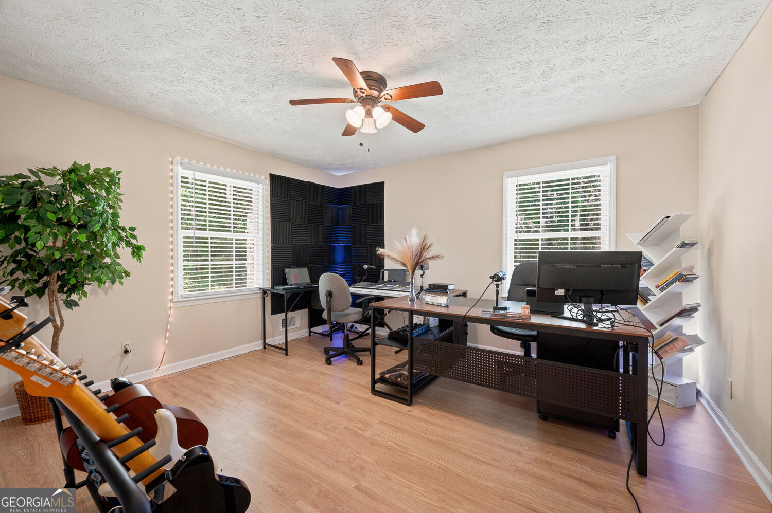 556 Auburn Road Property Photo 23