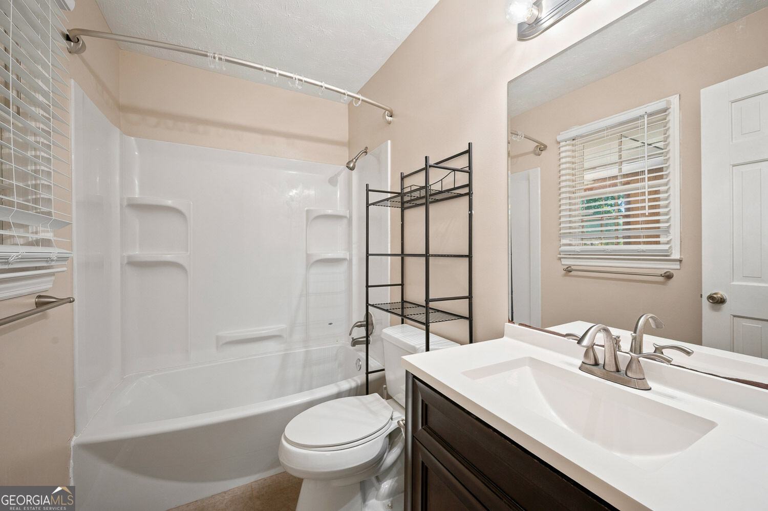 556 Auburn Road Property Photo 26