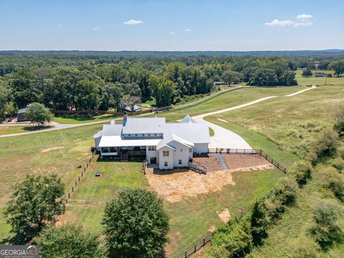 3200 Shady Grove Rd Property Photo 48