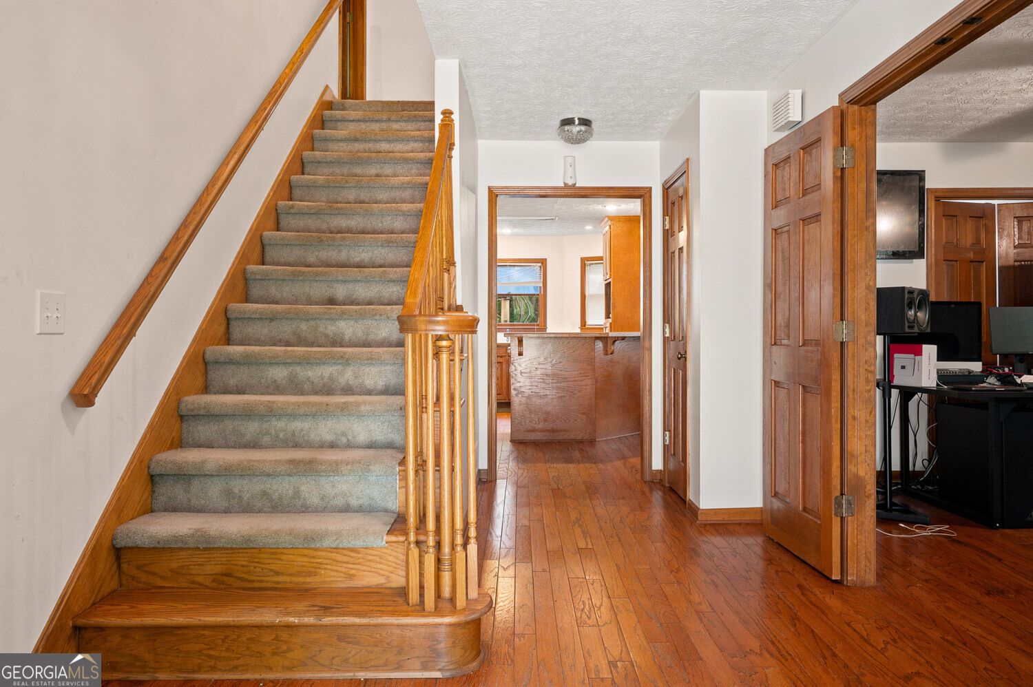 558 Auburn Road Property Photo 10