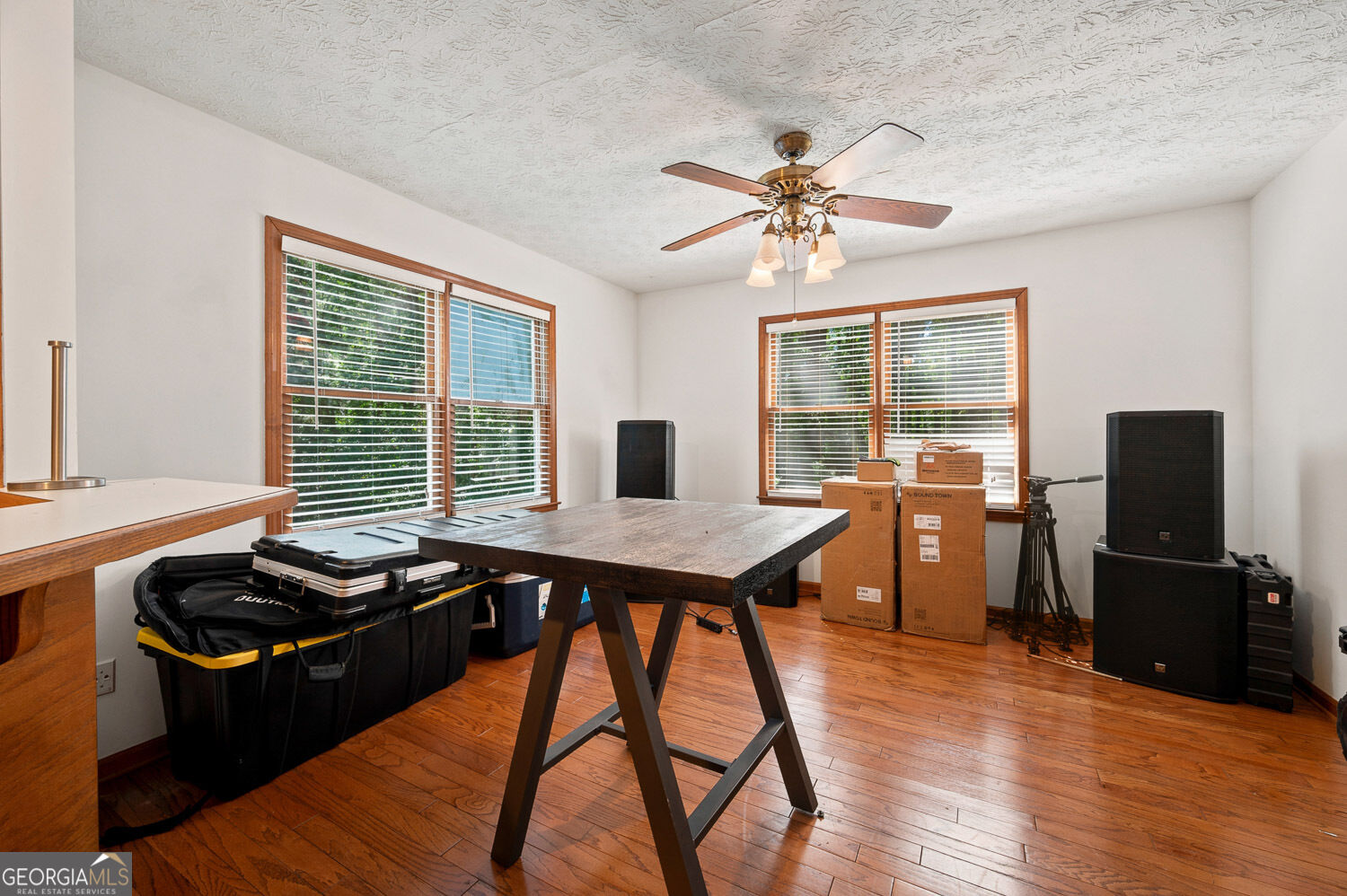 558 Auburn Road Property Photo 13