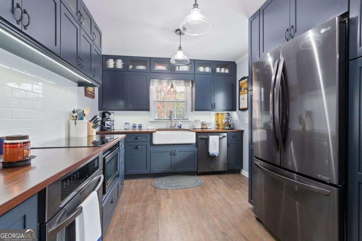 66 Charlotte Place Property Photo 22