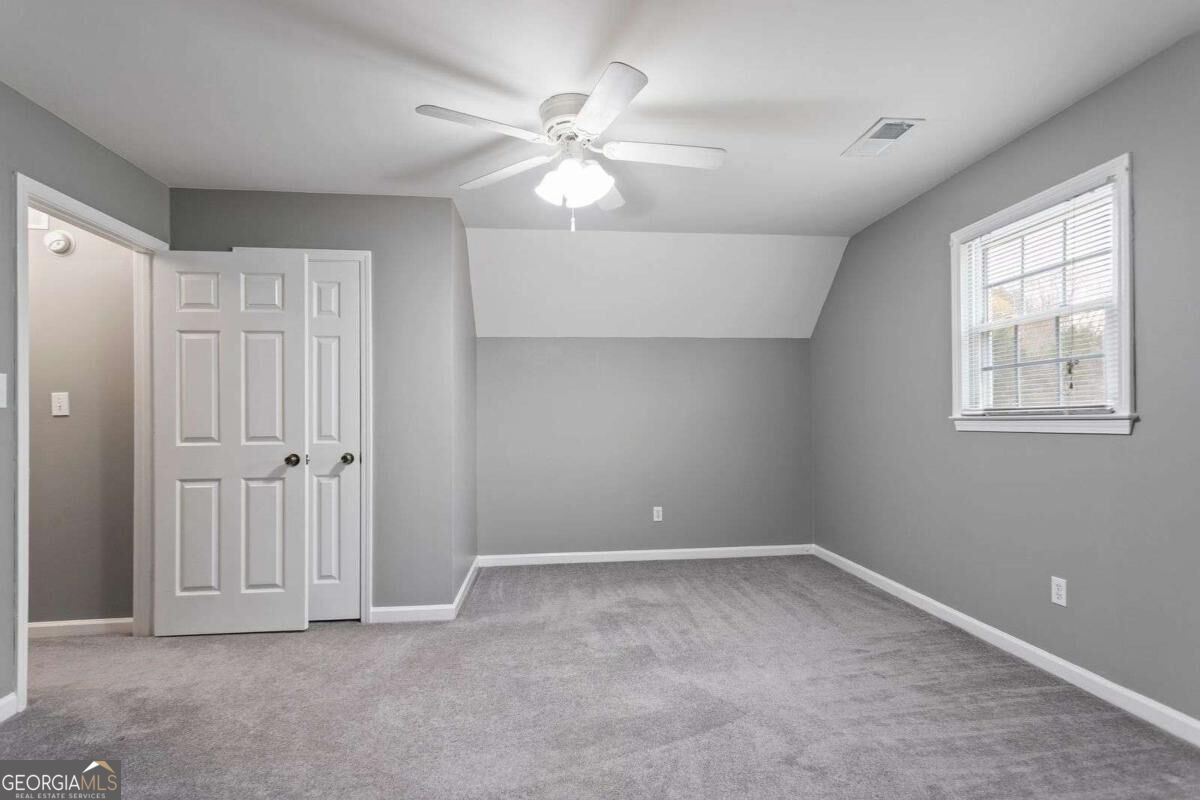 66 Charlotte Place Property Photo 28