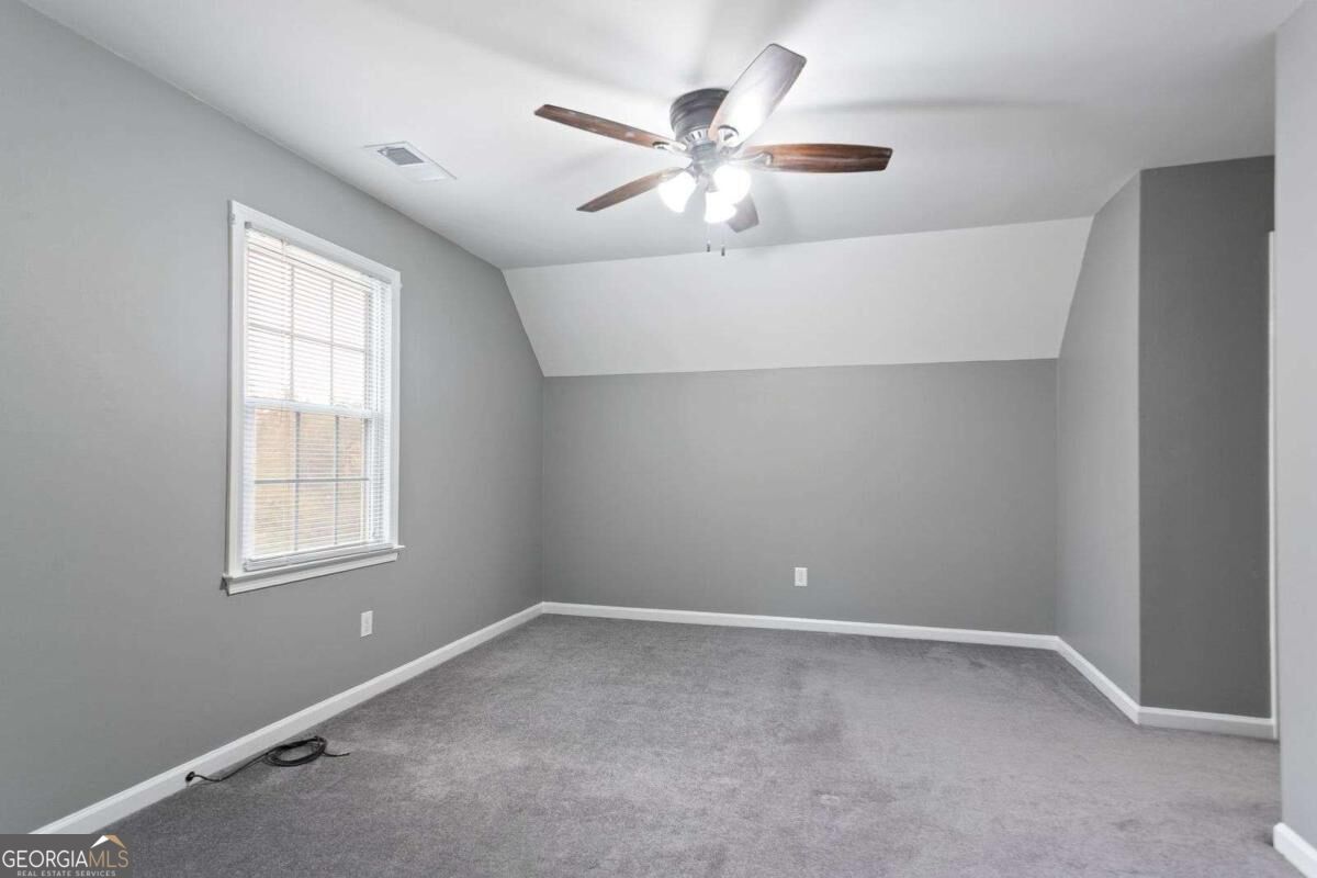 66 Charlotte Place Property Photo 31