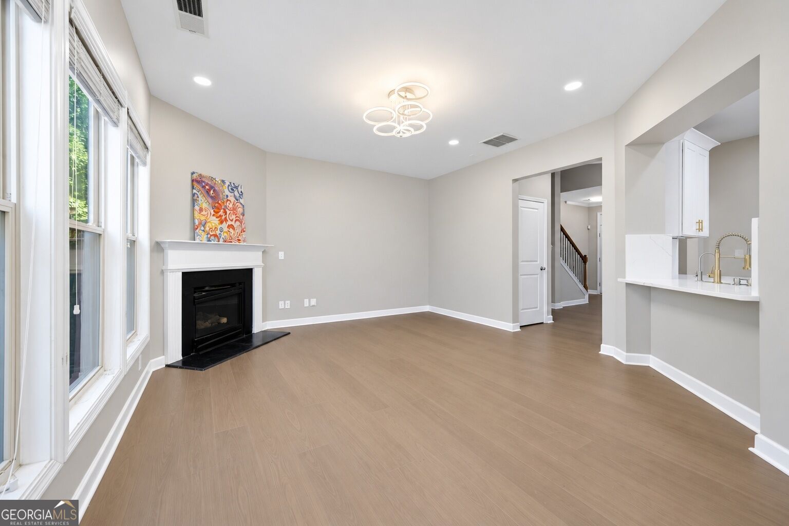13479 Gardiner Lane Property Photo 5