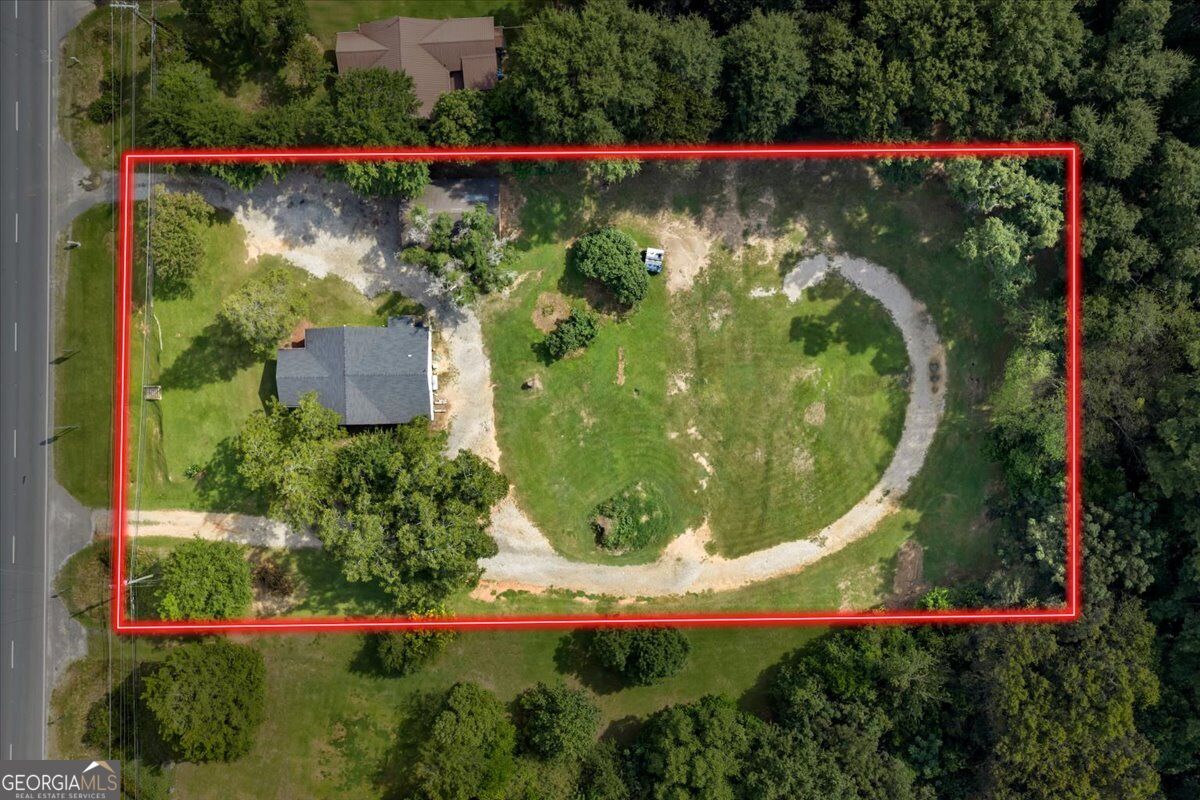 6043 Hawkinsville Road Property Photo 2
