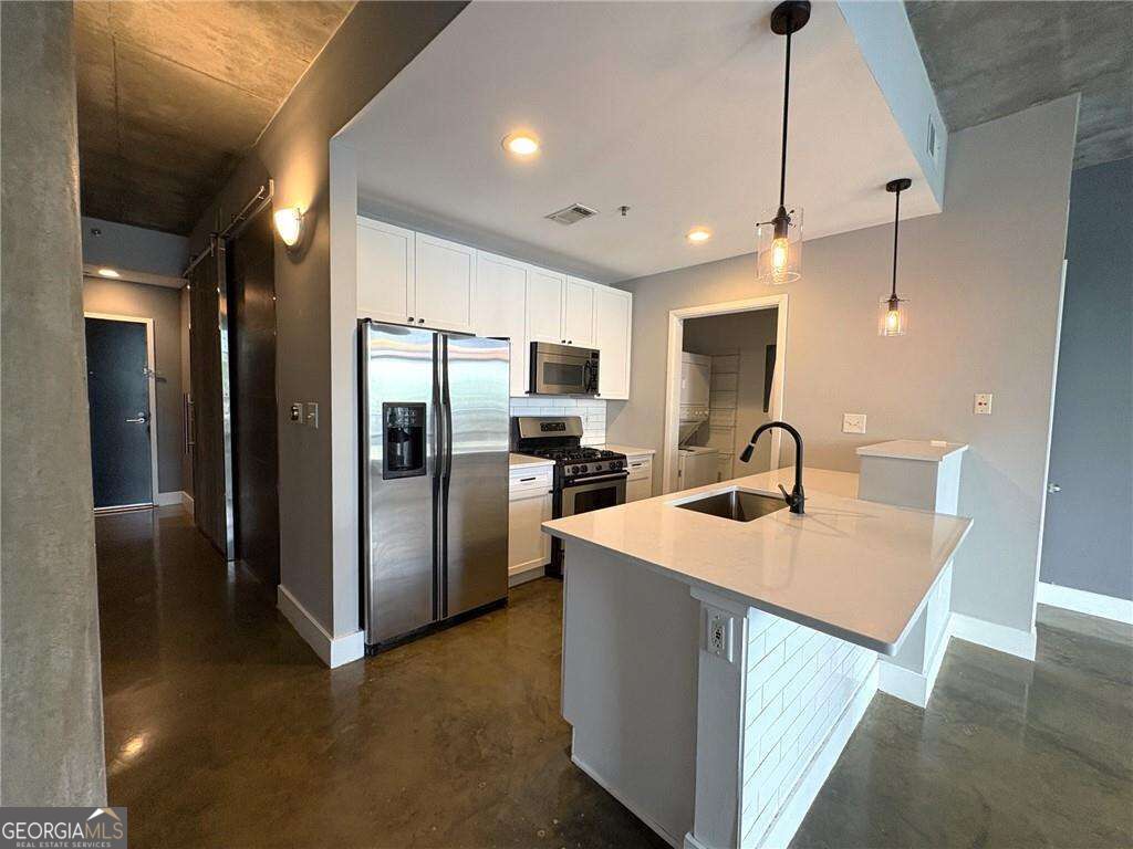 845 Spring Street Nw # 213 Property Photo 1
