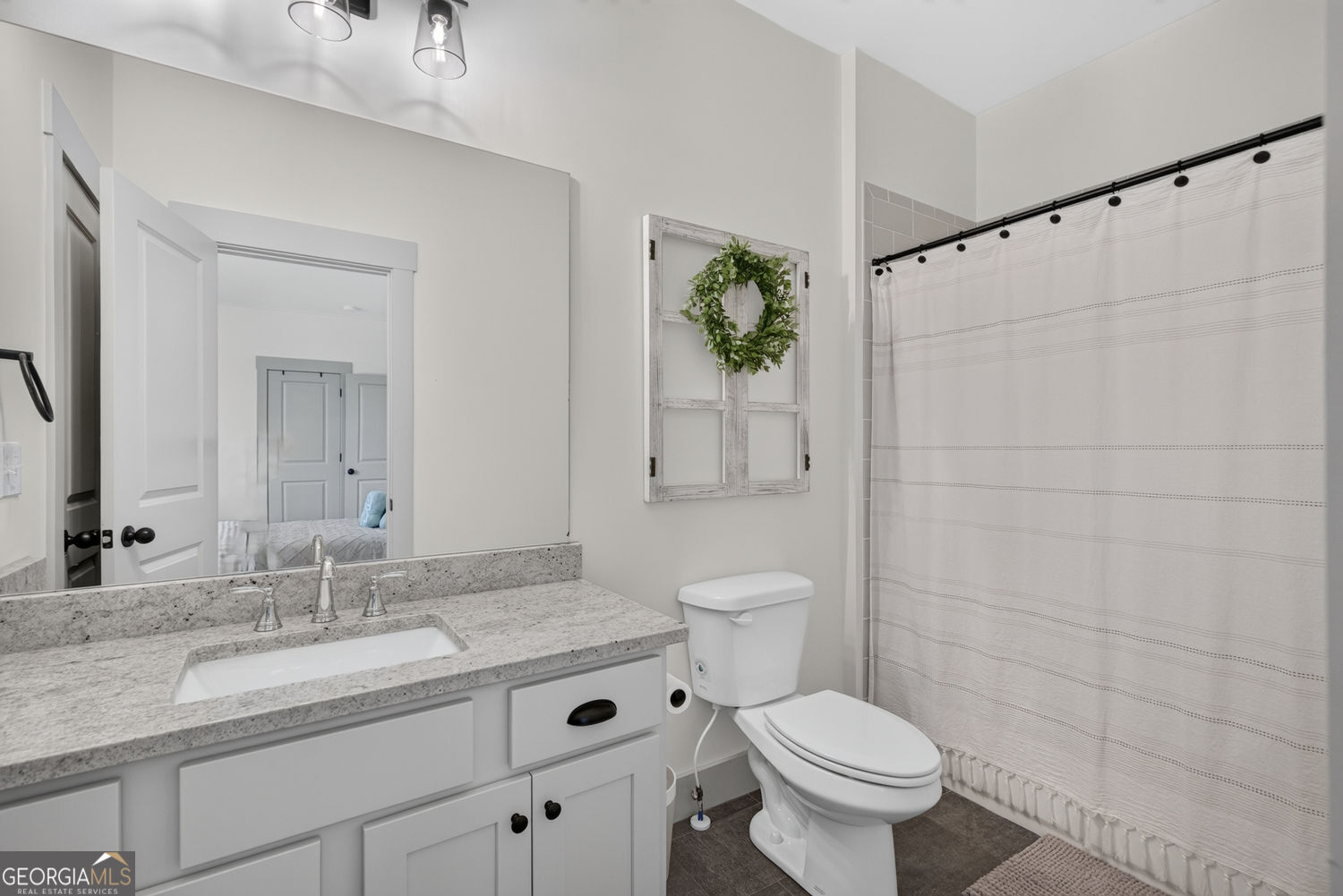 417 Fox Valley Drive Property Photo 36