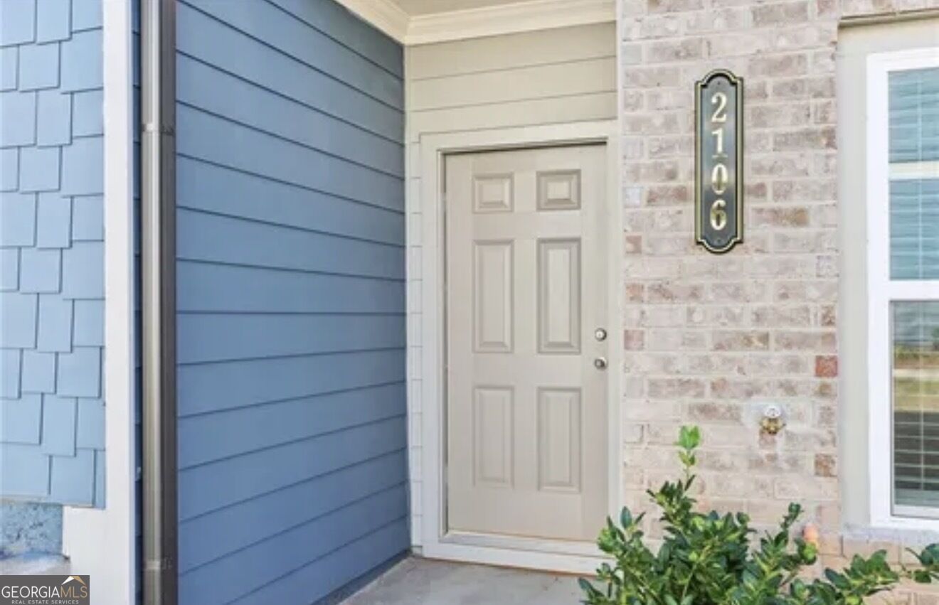 2106 Stillhaven Place Property Photo 4