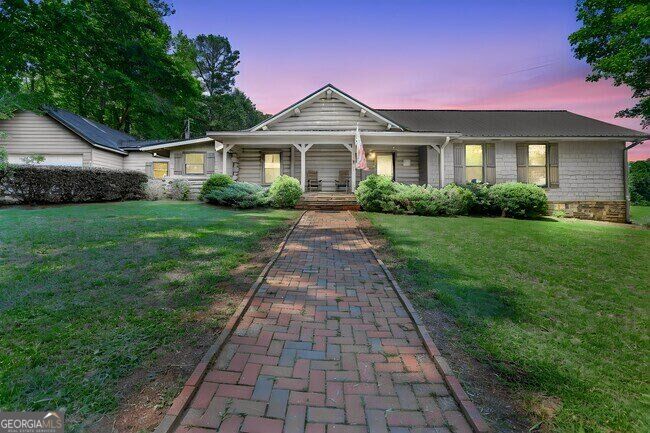 120 Jandale Drive Property Photo 5