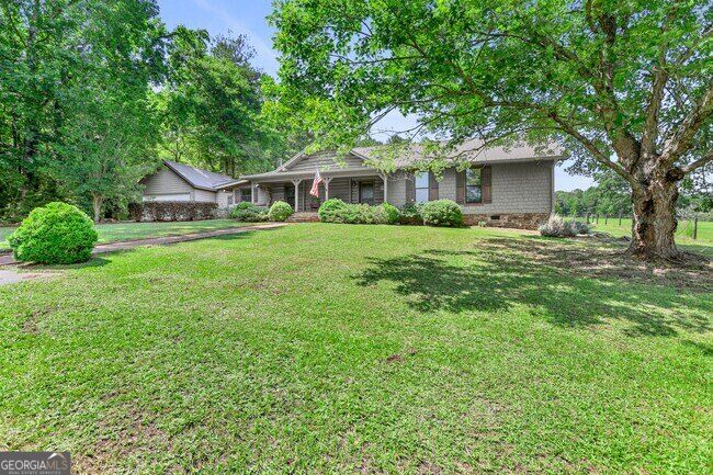 120 Jandale Drive Property Photo 10