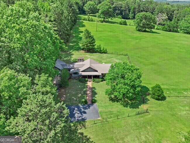 120 Jandale Drive Property Photo 11