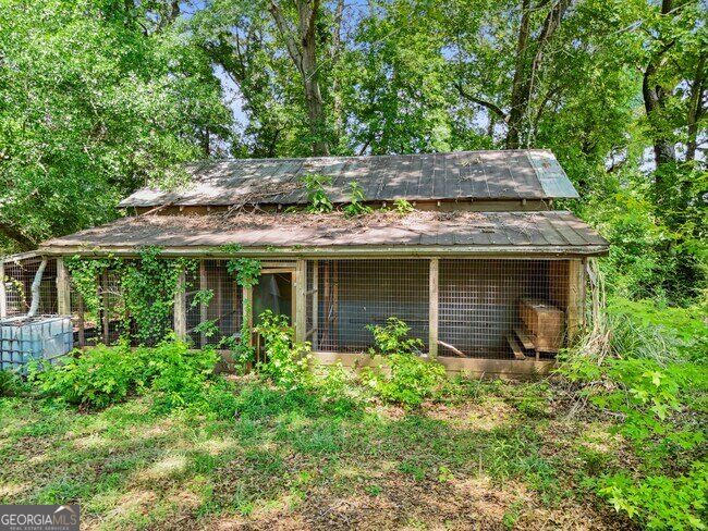 120 Jandale Drive Property Photo 12