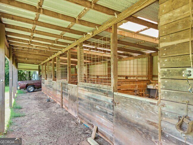 120 Jandale Drive Property Photo 14