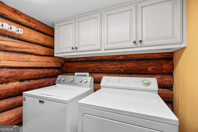 120 Jandale Drive Property Photo 16