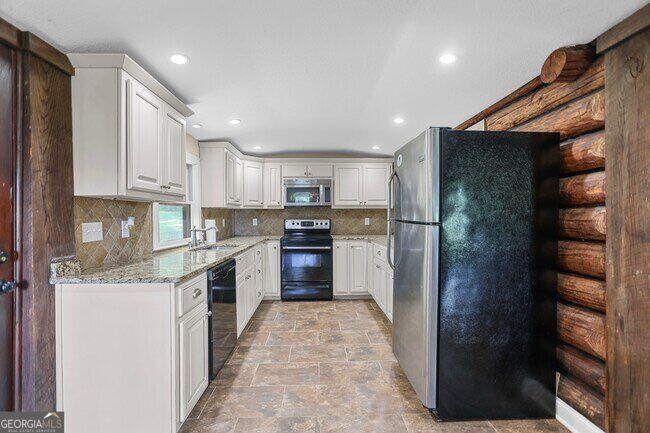 120 Jandale Drive Property Photo 32
