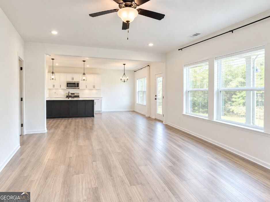 207 Foxhill Drive Property Photo 8