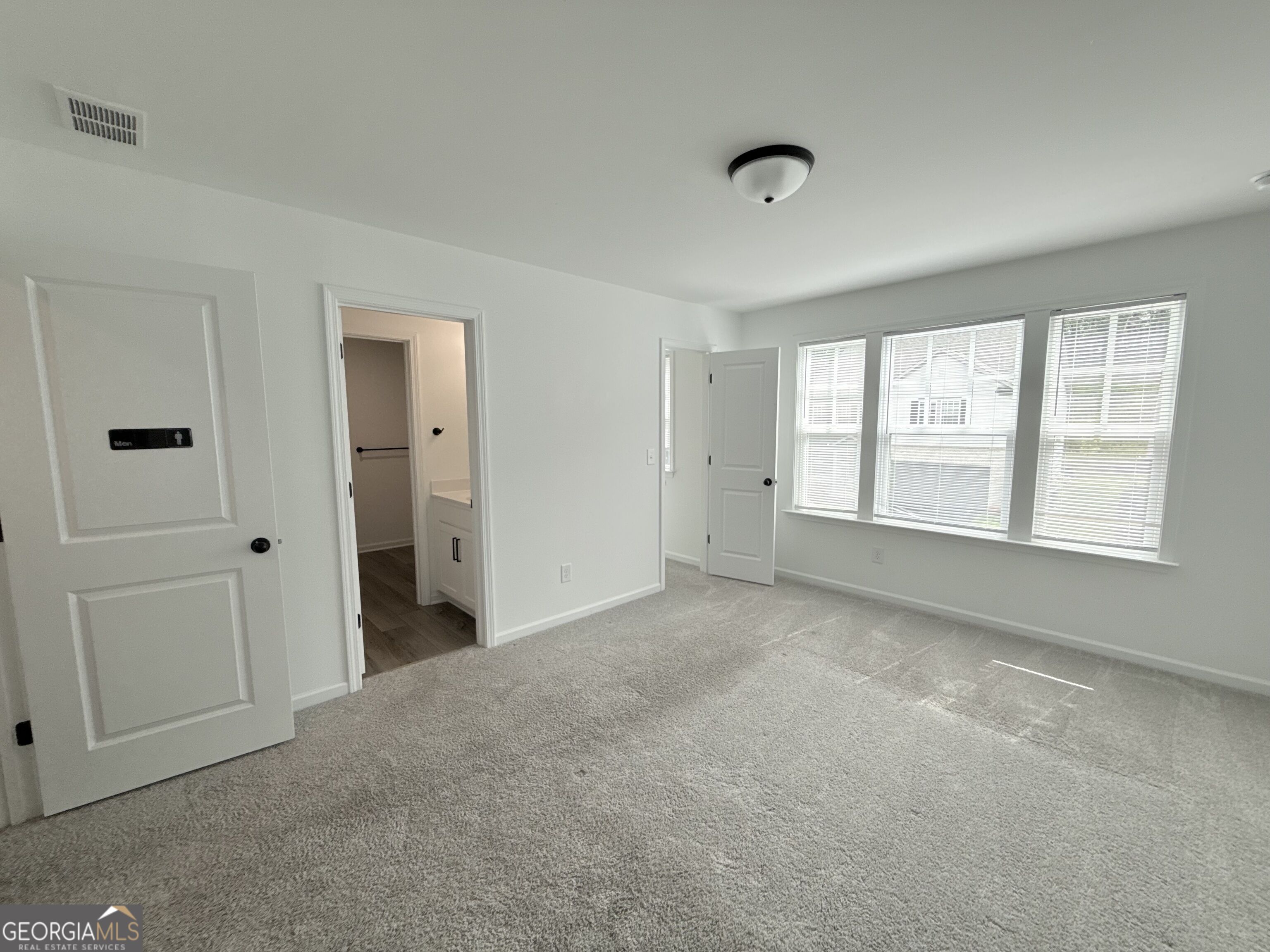 207 Foxhill Drive Property Photo 21