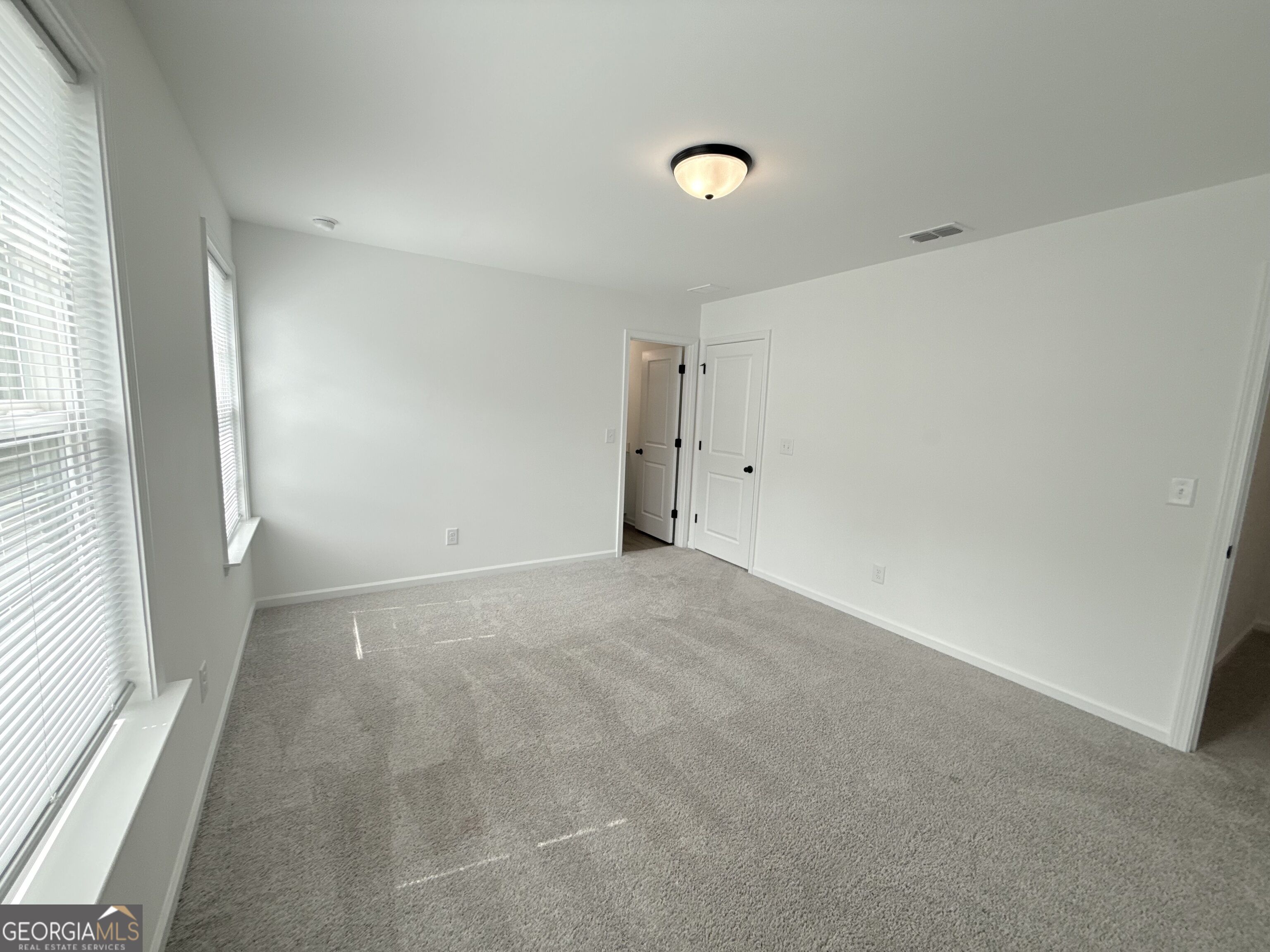 207 Foxhill Drive Property Photo 22
