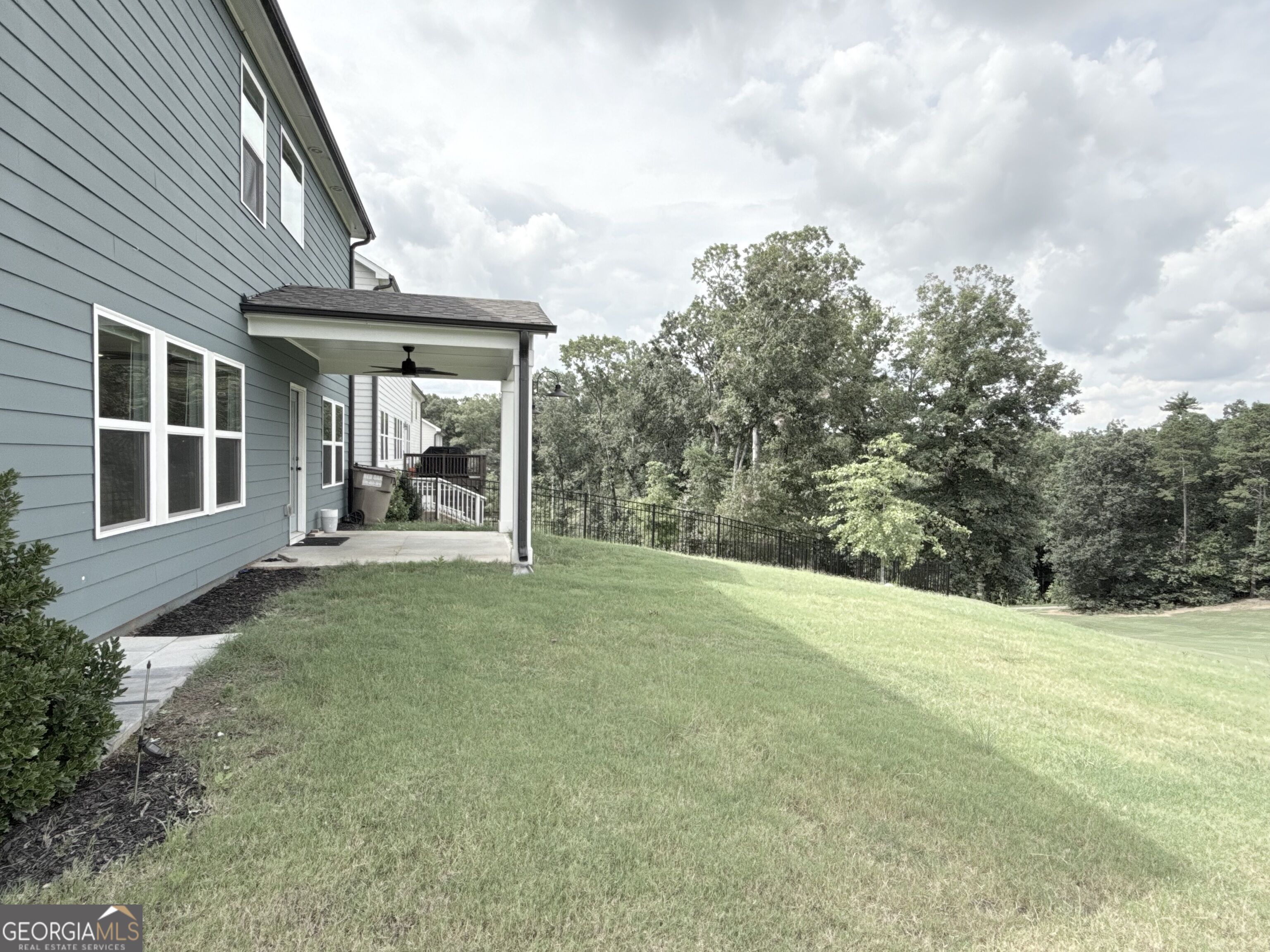 207 Foxhill Drive Property Photo 26