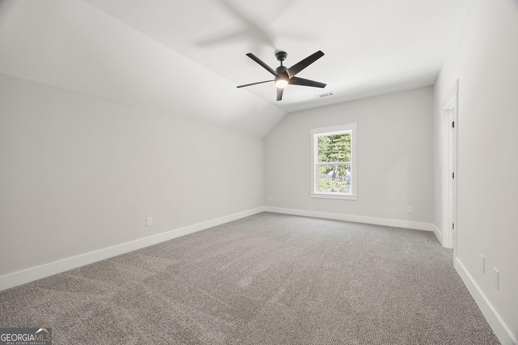 546 Harbour Shores Property Photo 28